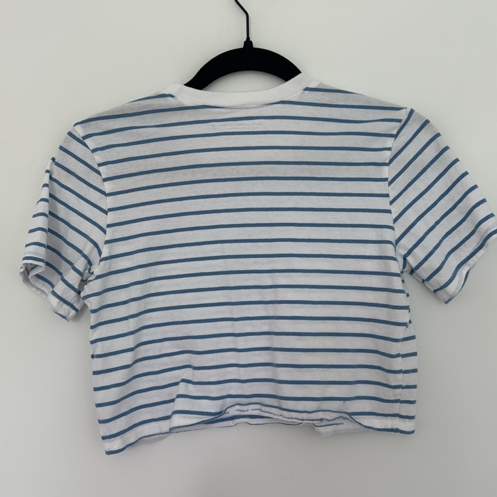 Abercrombie & Fitch Blue and White Striped Crop Top - Size XS - Picture 4 of 6